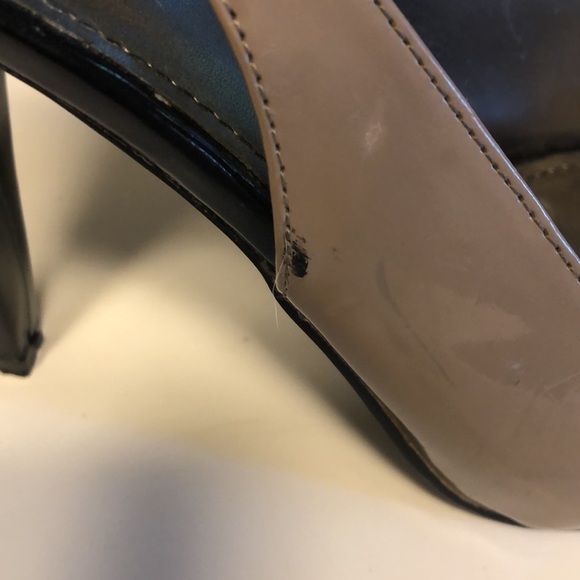 Fergalicious tan and black patent heels, sz 7 .5 - Picture 8 of 9